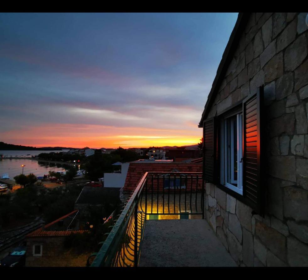 Apartments Lorio Vodice Bagian luar foto