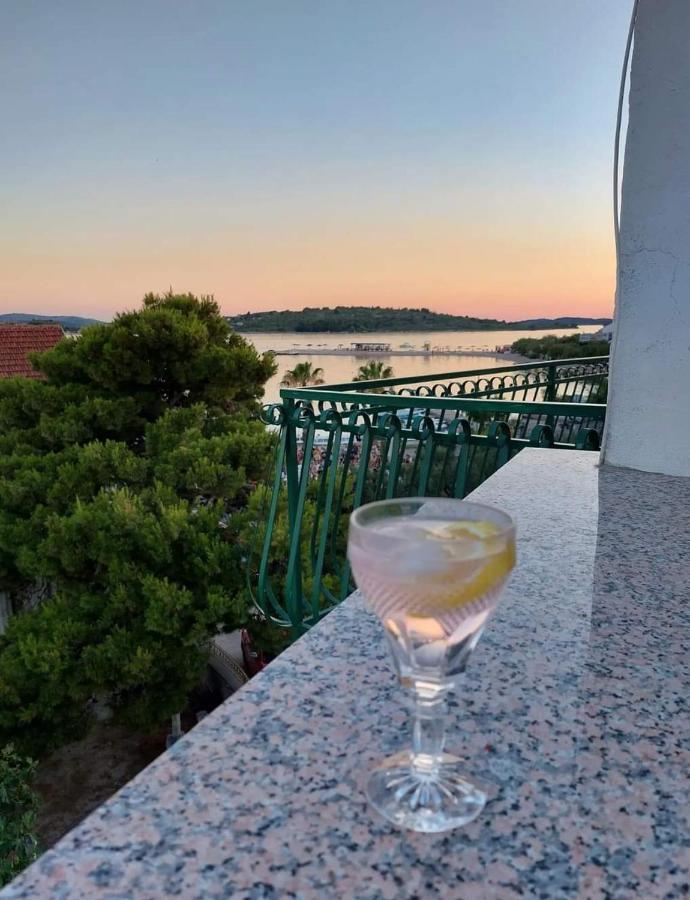 Apartments Lorio Vodice Bagian luar foto