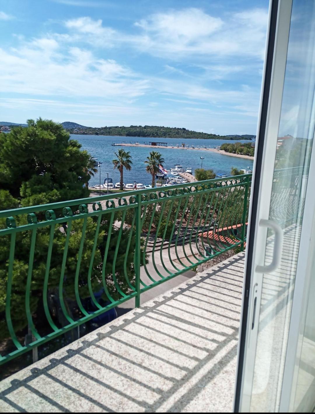 Apartments Lorio Vodice Bagian luar foto