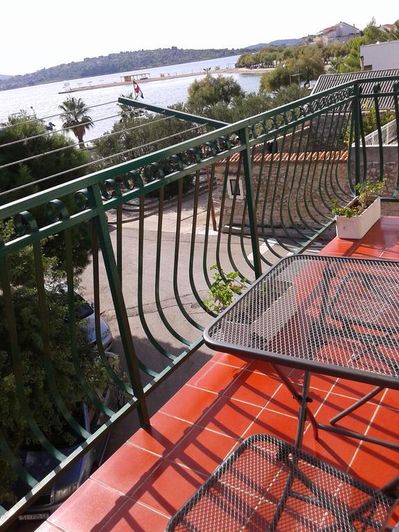 Apartments Lorio Vodice Bagian luar foto