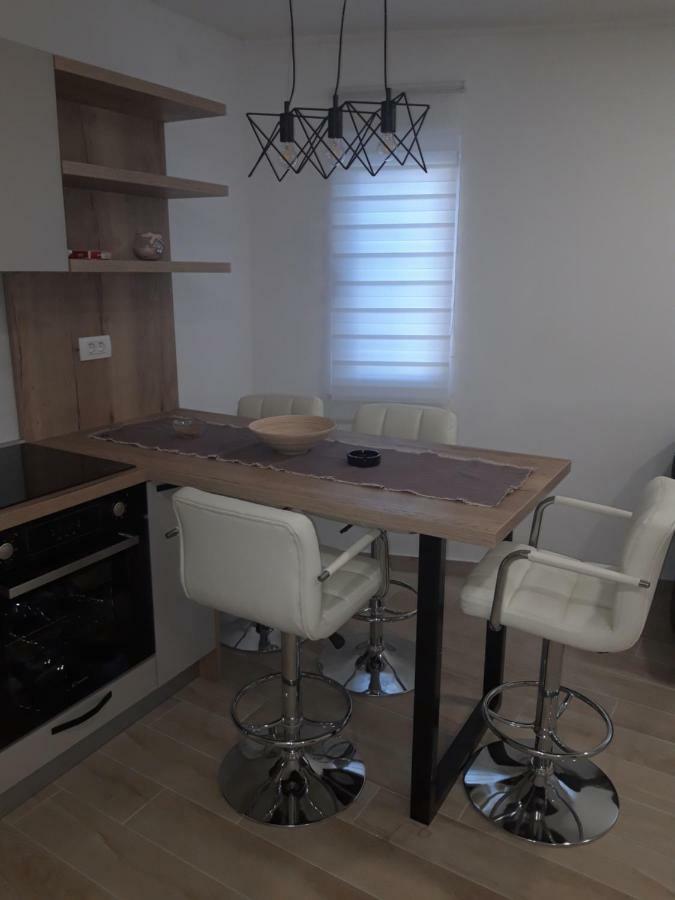 Apartments Lorio Vodice Bagian luar foto